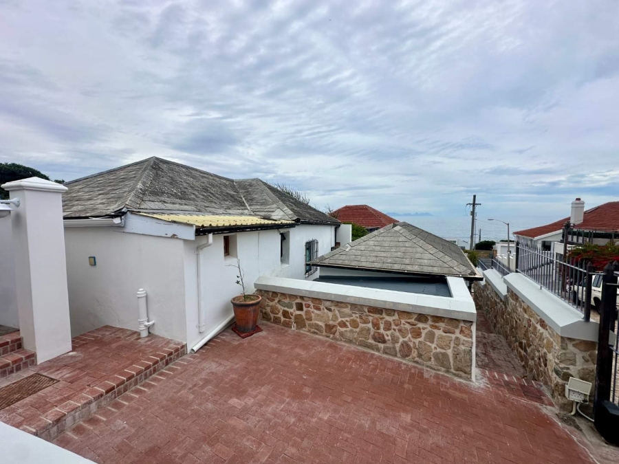 3 Bedroom Property for Sale in Kalk Bay Western Cape
